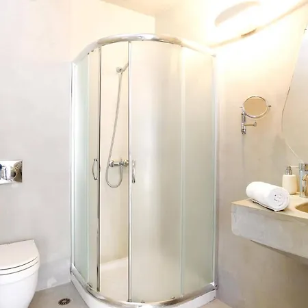 Alcyone Seastone By Villa