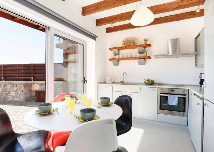 Villa Alcyone Seastone By